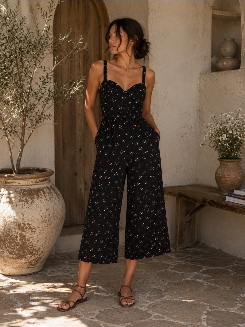 Madewell Women's Black Floral Cropped Wide Leg
Jumpsuit Size 00